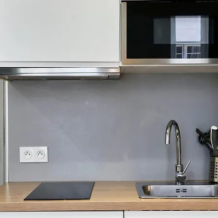 Beaux Arts : Equipe En Mezzanine